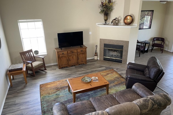 Älytelevisio, takka, videopelejä