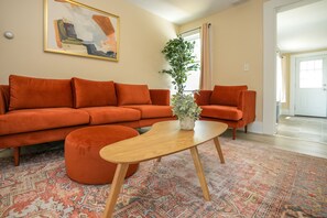 Smart TV - Apartment in town center #1 (West Brookfield)