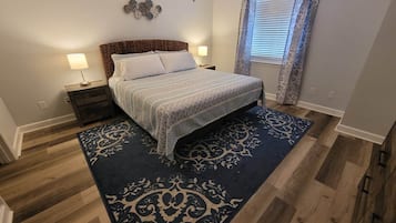 3 bedrooms, desk, iron/ironing board, travel cot