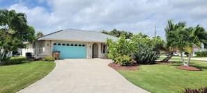Exterior - Palm Paradise Poolside (Cape Coral)