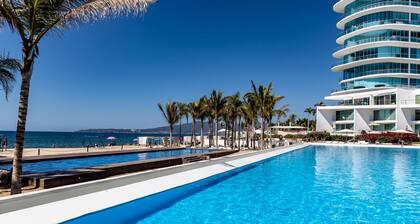 Condo Aria Ocean 501 by Kivoya