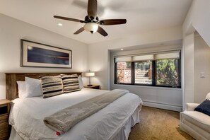 5 habitaciones, tabla de planchar con plancha y wifi gratis 