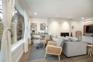 TV, fireplace - Sea,Sunrises,Sauna | Oceanfront Luxurious Retreat (Campbell River)