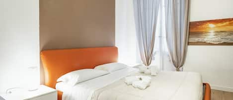 2 chambres, fer et planche à repasser, Wi-Fi, draps fournis