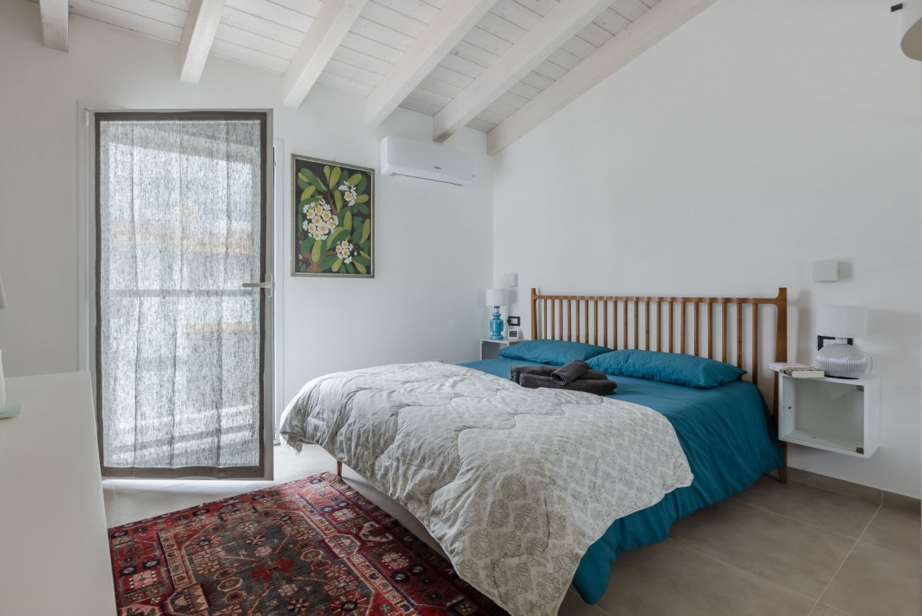 1 bedroom, soundproofing, iron/ironing board, internet