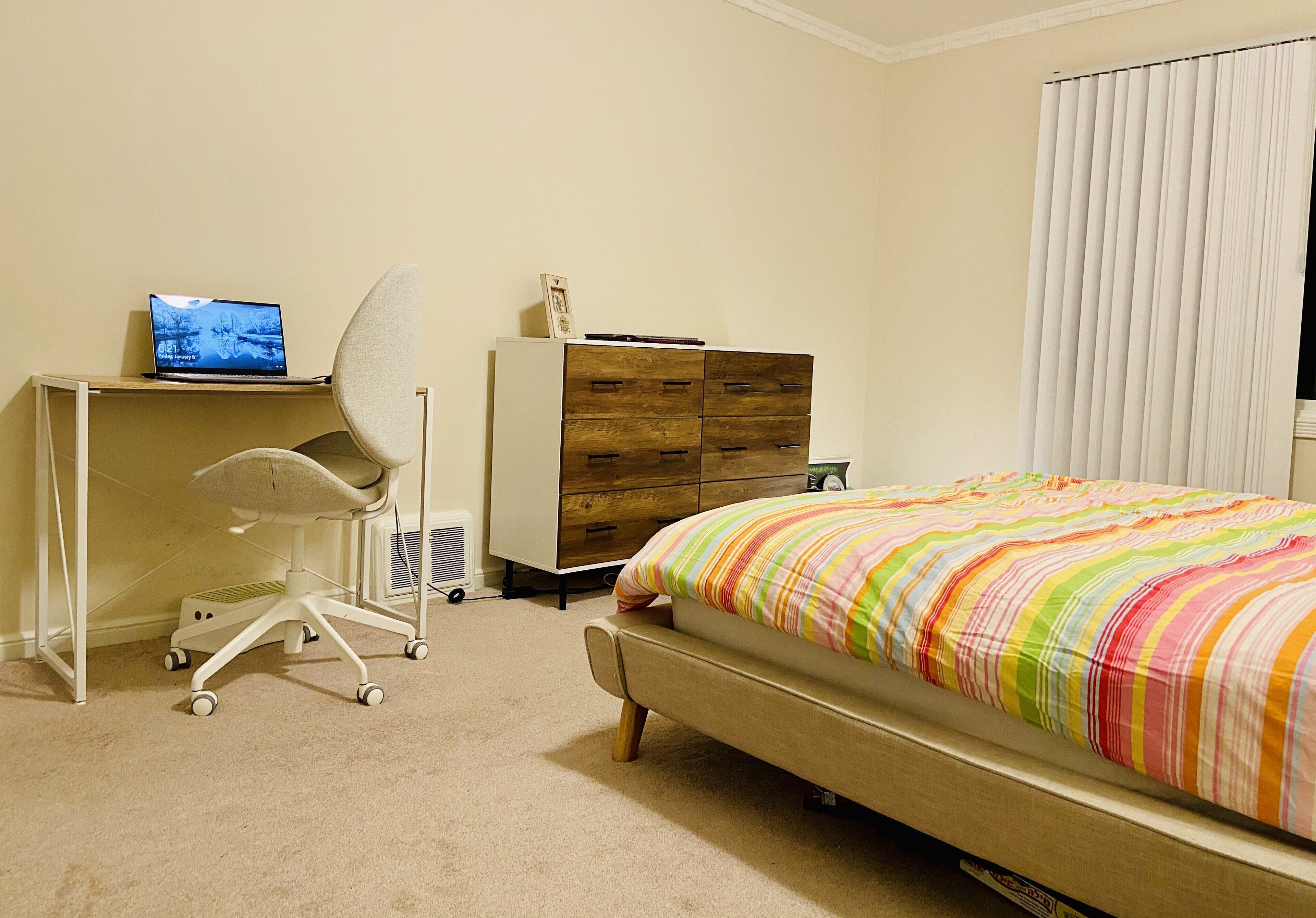 2 bedrooms, bed sheets