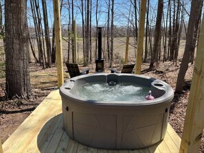 مغطس سبا خارجي