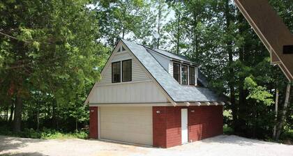 Ellison Bay Eclectic Style Cottage