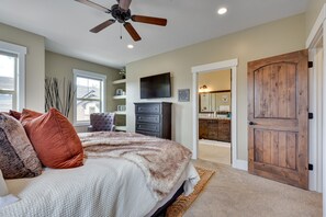 3 bedrooms, desk, iron/ironing board, Internet - Park City Vacation Rental w/ Private Hot Tub (Park City)