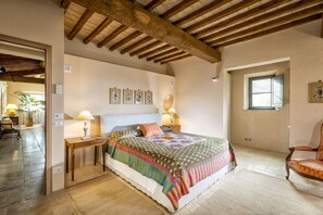6 bedrooms, iron/ironing board, travel crib, free WiFi