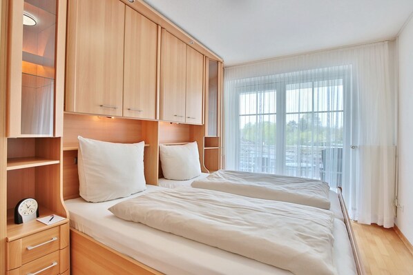 2 habitaciones, tabla de planchar con plancha y wifi 