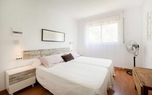 3 bedrooms, iron/ironing board, free WiFi - Spike, private cove Tossa de Mar (Tossa De Mar)