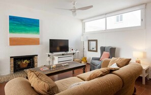 TV - Spike, private cove Tossa de Mar (Tossa De Mar)