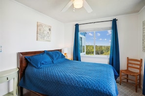 4 bedrooms, in-room safe, free WiFi