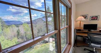SH3 Luxurious Stonehill Townhouse in Bretton Woods with Magnificent Views, Dog Friendly!