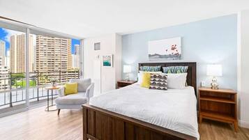 Iron/ironing board, WiFi, bed sheets