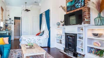 1 bedroom, iron/ironing board, WiFi