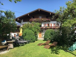 Exterior - Ferienwohnung Hochgern 85qm, mit 3 Schlafzimmern und Balkon (Übersee)