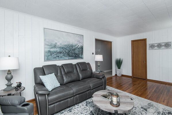 Smart TV, fireplace, books
