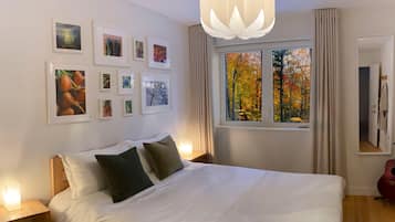 Standard Room | Down comforters, pillowtop beds, laptop workspace, soundproofing