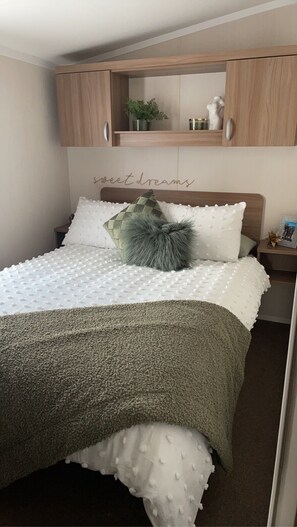 3 bedrooms, iron/ironing board