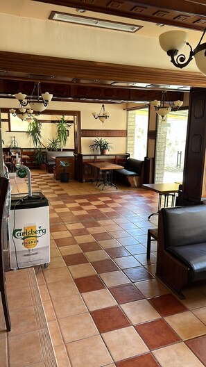 Reception - Hayat Hotel Ltd (Varna)