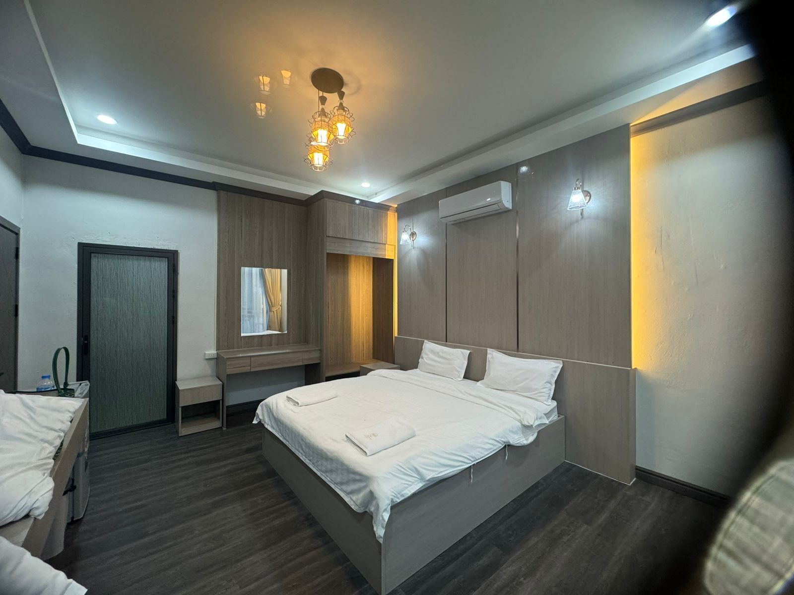 Kamar Quadruple Mewah | Makan di kamar