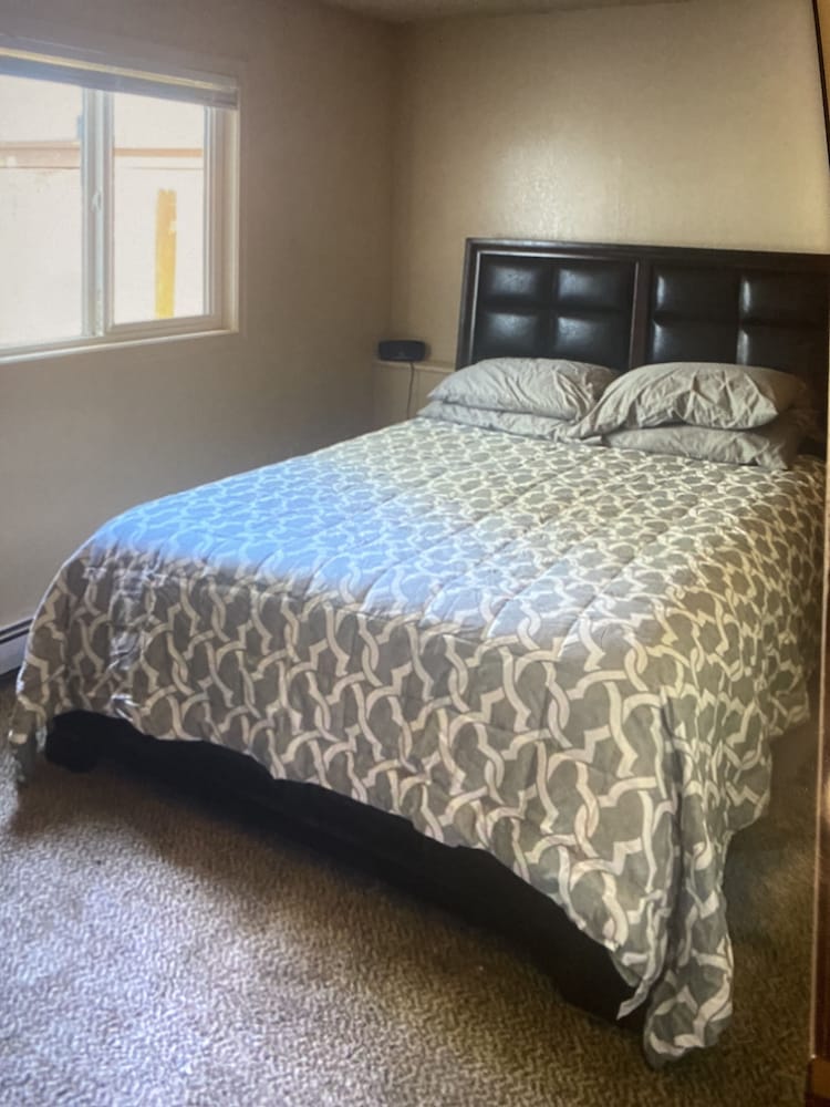 Eagle River apartment in house. Pets allowed. No breed restrictions