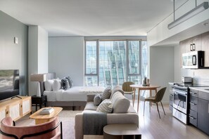 TV, stereo - Hip Pioneer Square Studio w/ Lounge & Gym, nr Bay, by Blueground (Seattle)