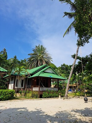 Fachada de la propiedad