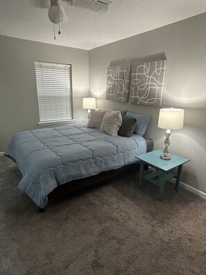 2 bedrooms, iron/ironing board, free WiFi, bed sheets