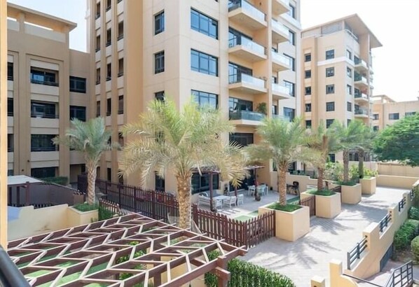 Exterior - Vogue | The Greens near Emirates Mall | Ski Dubai (Dubai)