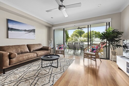 Convenient + Spacious! 3bed/2.5bath/1car~townhouse