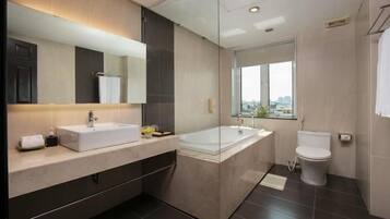 Business Room | Bathroom