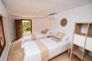 4 bedrooms, iron/ironing board, free WiFi, bed sheets - Casa Vista Montgo Javea - 5048-2 (Javea / Xàbia)