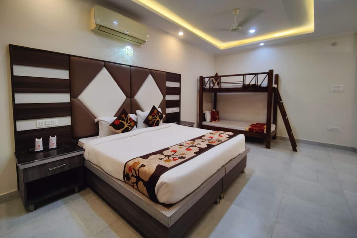 Premium Room | 1 bedroom, premium bedding, free WiFi, bed sheets
