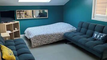 1 dormitorio, tabla de planchar con plancha, wifi gratis y ropa de cama