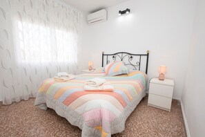 2 bedrooms, iron/ironing board, free WiFi, bed sheets - Holiday Apartment "Loli" with Shared Pool, Private Terrace & Wi-Fi (Nerja)