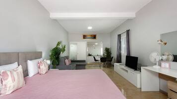 1 bedroom, iron/ironing board, free WiFi, bed sheets