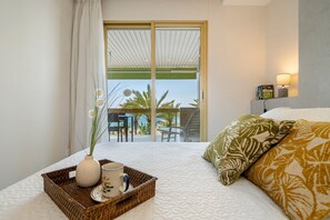 2 bedrooms, free WiFi, bed sheets - Apartment 'Pelicano' with Sea View, Wi-Fi and Air Conditioning (Cambrils)