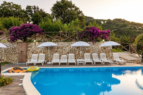 Villa 'Arcaloro Resort' with Sea View, Shared Pool and Wi-Fi