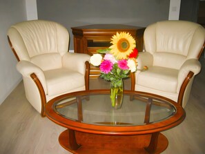 Interior - Apartment 'Les Racines De La Vie Rurale' with Wi-Fi and Air Conditioning (LEDRINGHEM)