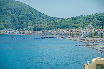 Villa 'Chiara' close to the Beach with Sea View & Terrace