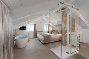 Classic Suite | Egyptian cotton sheets, premium bedding, minibar, in-room safe - Tenuta Miranda (Pimonte)