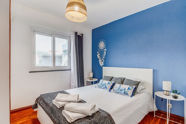 3 bedrooms, iron/ironing board, free WiFi, bed sheets