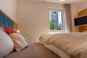 2 bedrooms, free WiFi, bed sheets