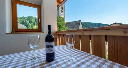 Holiday Apartment "Gass B" with Mountain View, Private Terrace and Wi-Fi