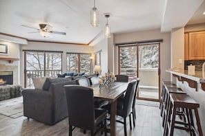 Interior - Saint James Place 329 (Avon)