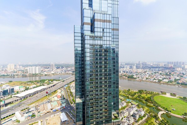 City Apartment, 1 Bedroom | Terrace/patio - Luxury Landmark - Linh's Apartment (Ho Chi Minh City)