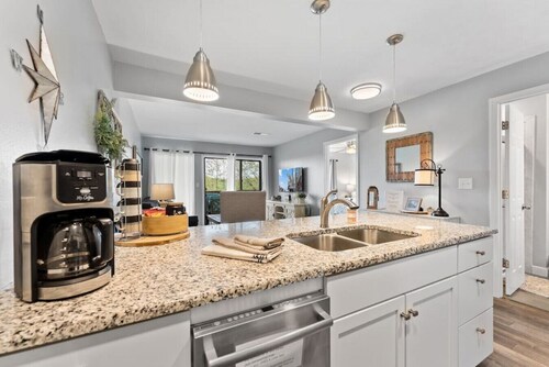 Cozy Branson Condo, +Free Tickets + Walk-In available